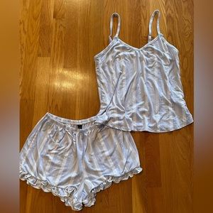 Laura Ashley matching women’s pajama set!